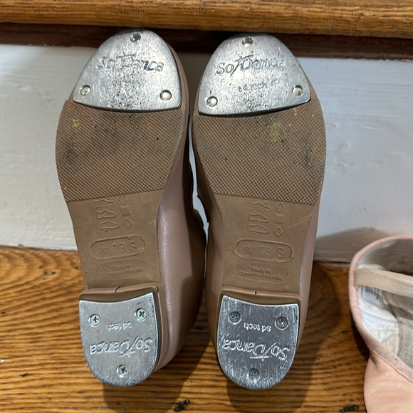 Size 13 wide tap and ballet shoes, so danca and bloch, tan and pink - Picture 3 of 4